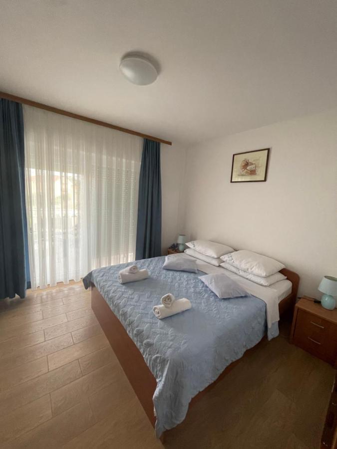 Apartmani Mirela Vrh  Esterno foto