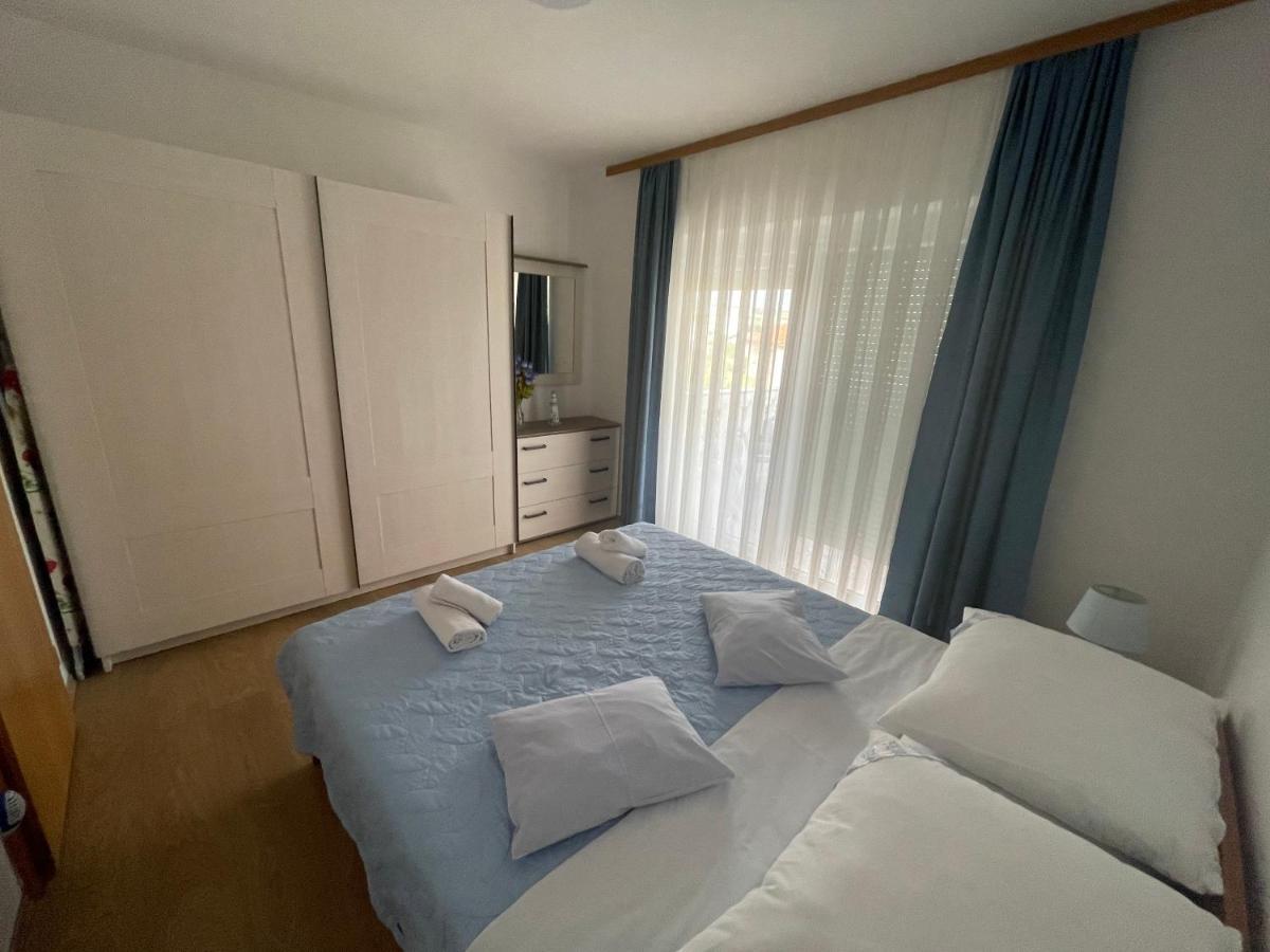 Apartmani Mirela Vrh  Esterno foto